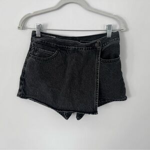 Levi's Women's Y2K Denim Skort shorts skirt 26 black gray 90s vintage wrap